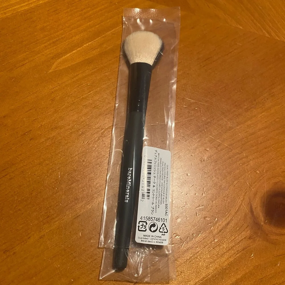 Bareminerals Dual-Finish Blush & Contour Brush